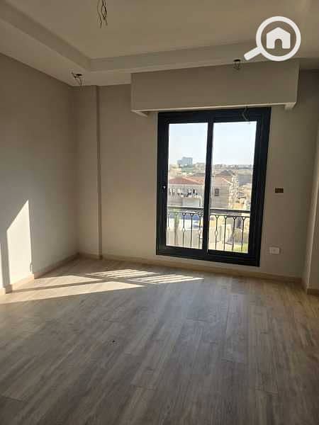 6 DbiBkZDNJy4IYK7PDnKeHo0oNJ2XQnTb44iQUPOI. jpeg