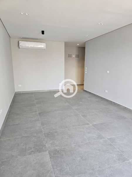 6 6HXIyJrOlFXHZ5Fc9xBuS20A4HMs0cbJpsH83fal. jpeg