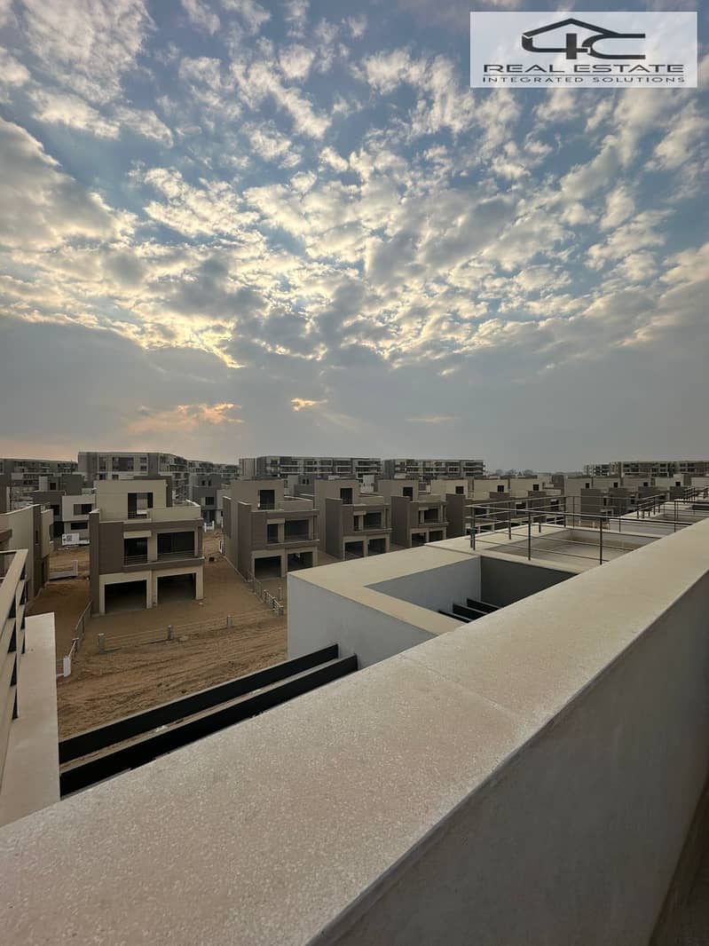 6 WhatsApp Image 2025-02-13 at 11.53. 39 PM (3). jpeg