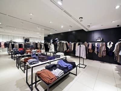 Retail for Sale in Hadayeq El Zeitoun, Cairo - محل بيع موقع لقطة الزيتون