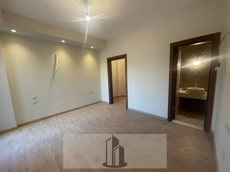 9 WhatsApp Image 2025-11-13 at 2.06. 32 PM (1). jpeg