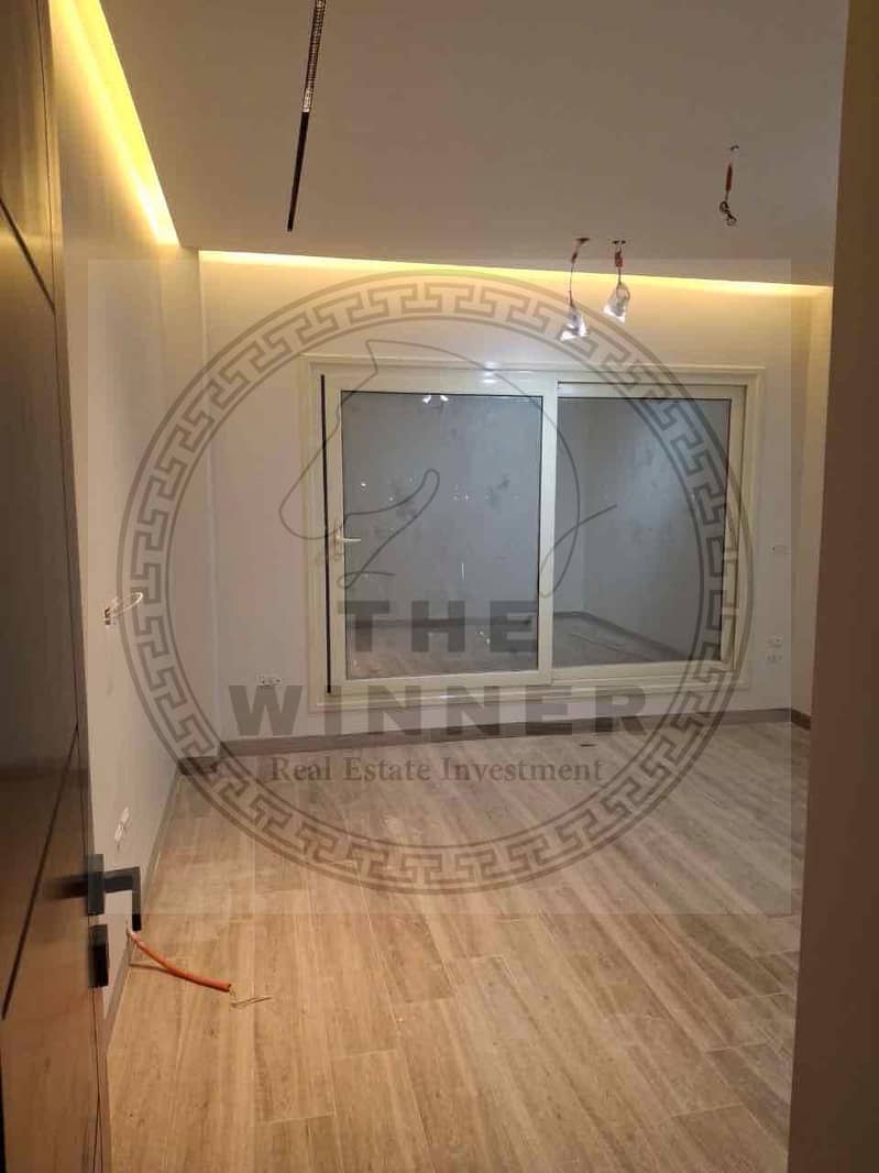 4 b5c450a7-b0da-4fe8-93c4-5496b68da407. jpg