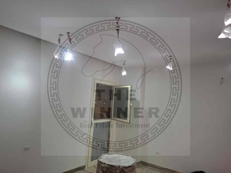 7 0f9c6819-6f72-468c-a2f9-06c6c5efd72e. jpg