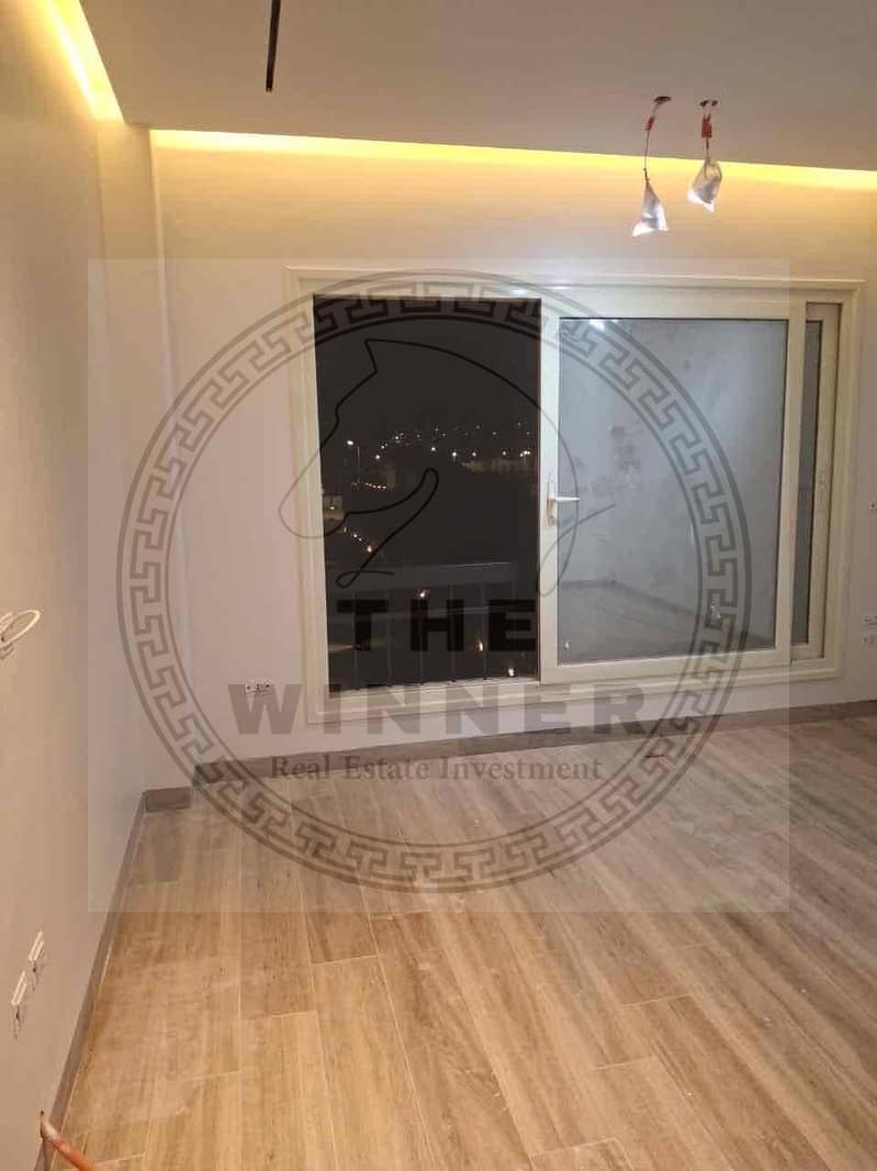 10 a65ecd5f-06ee-4a02-9a0f-166a377d4c86. jpg