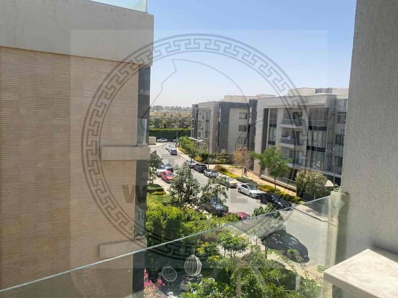 2 d6a2b33e-b374-493f-bf54-512a21adf63e. jpg