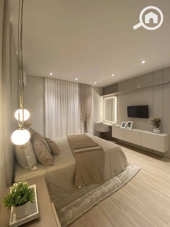 8 564525895_4074730536171631_8947222195221287760_n. jpg