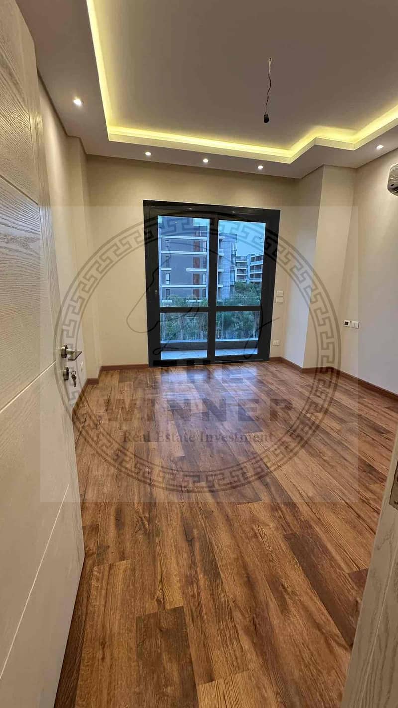 2 7126B276-EA5B-4CB4-918C-FD3CABA42715. jpg