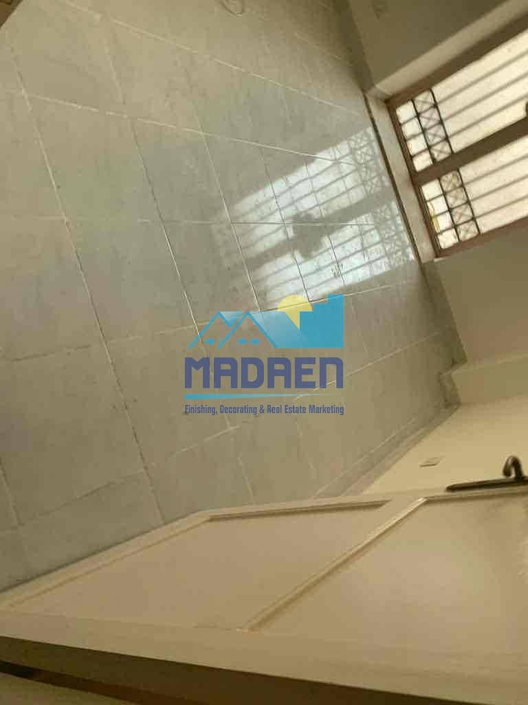 9 6cffbcb4-1c9d-430f-a83a-128690a196ff. jpg