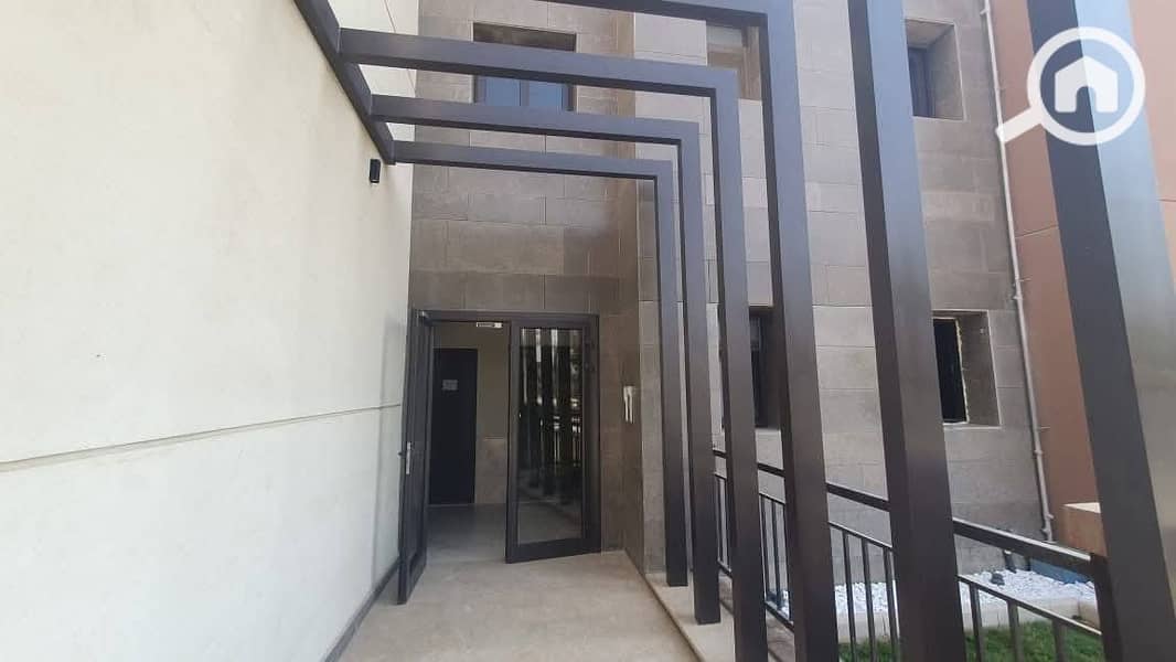 8 581950578_122261681588023546_8086936099646752378_n. jpg