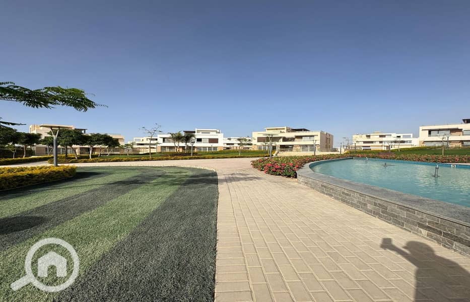 10 اب فيل45. jpeg