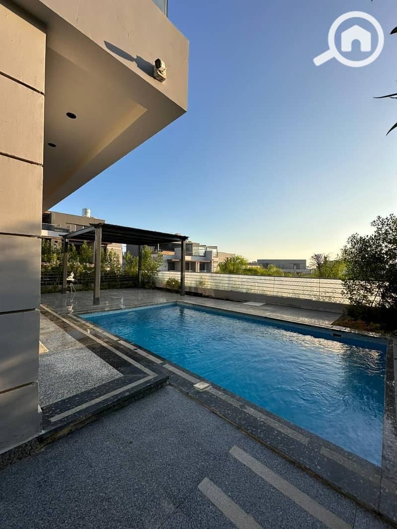 10 557627577_667586486405506_950019728452845853_n. jpg