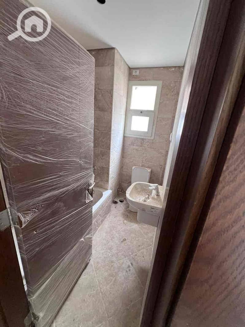 8 dba52c0f-363f-4cf6-aa26-fa449df9f5ce. jpg