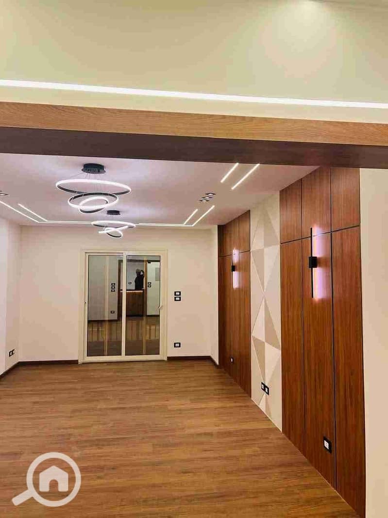 6 FB_IMG_1761867481534. jpg