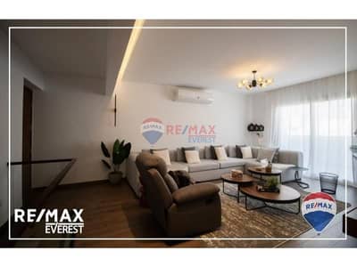 2 Bedroom Penthouse for Sale in Sheikh Zayed, Giza - 87f3e0d5-a3de-4732-9bfe-8cf44aa45c34. jpg