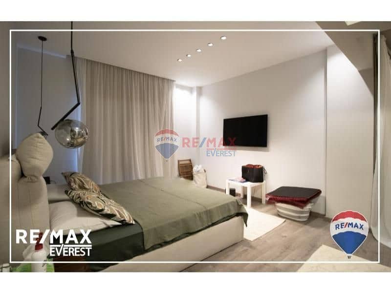 5 b86b5e84-1785-46c2-aba2-ac565d4475d4. jpg