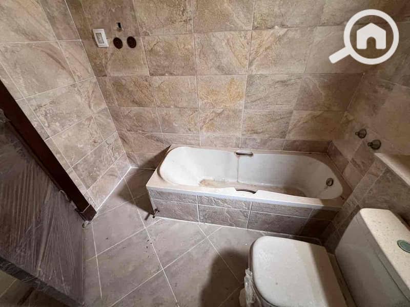 7 65b632ea-0953-424d-b190-e8b3faef7cd8. jpg