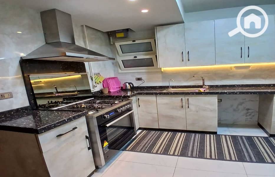 6 08ef85b2-d8e2-4922-af03-eb25767dd419. jpg