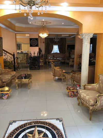 فیلا 4 غرف نوم للبيع في الشيخ زايد، الجيزة - Standalone Villa Beverly hills phase 1 440m with pool prime location