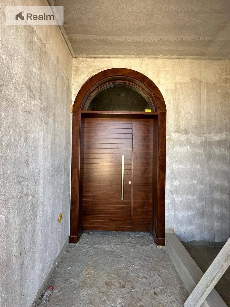 5 WhatsApp Image 2025-08-19 at 1.15. 30 AM (1). jpeg