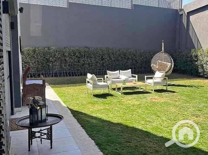 4 ee6b7a80-c2c4-41b0-b388-4b222048b01f. jpg