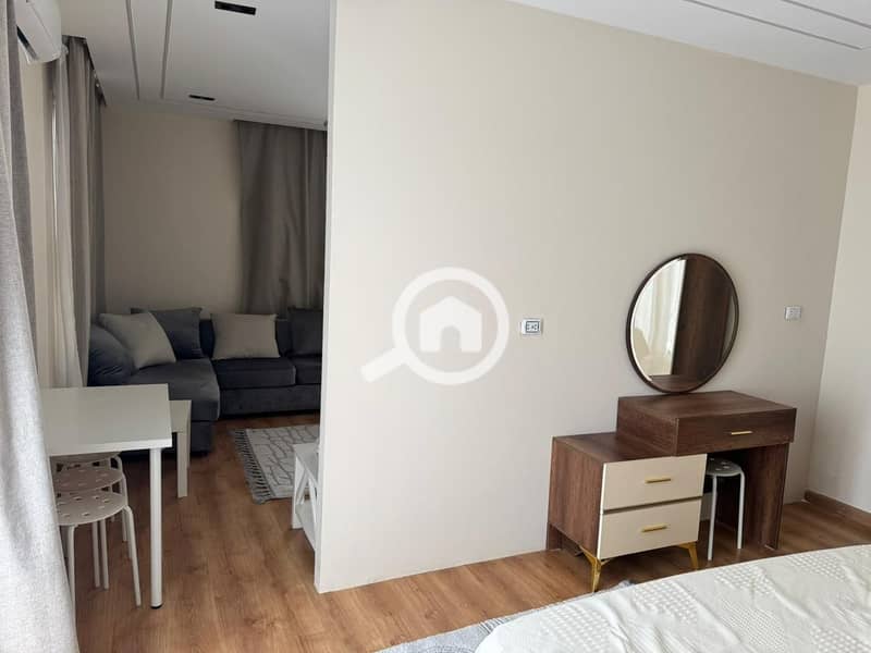 4 05484332-7c69-45e5-8de9-eae0799d5531. jpeg