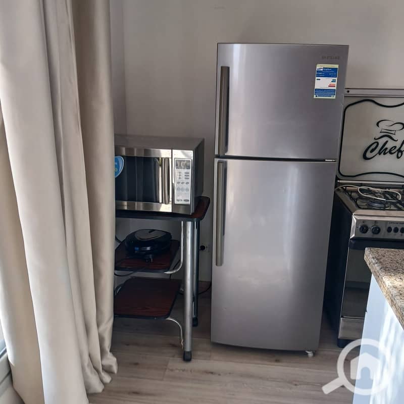 6 d773a0ec-d580-440c-a659-e63dbca13e48. jpeg