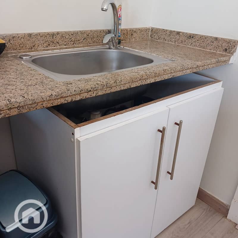 8 d3317903-170a-429d-866a-69760c06d769. jpeg