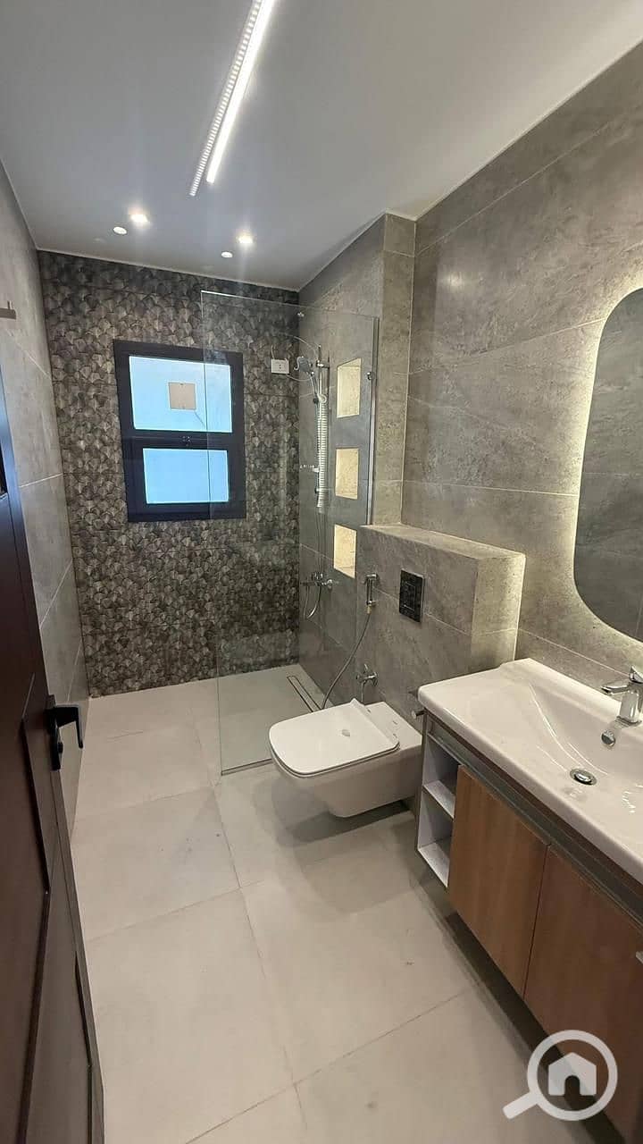 13 f1d69274-10e4-4385-99e8-8d094f6843a1. jpeg