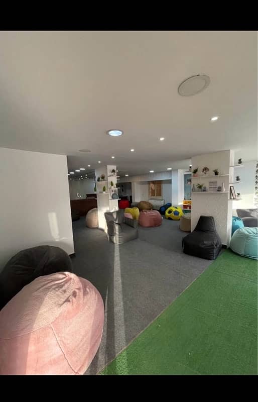 حدايق الأهرام منطقه ز أمام المول القديم