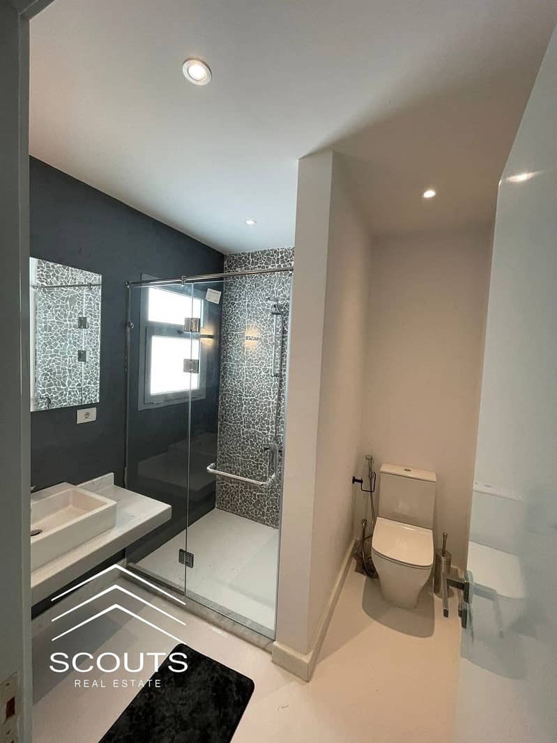 8 e88cfbd7-0066-4ff1-a910-bce14f4885f3. jpeg