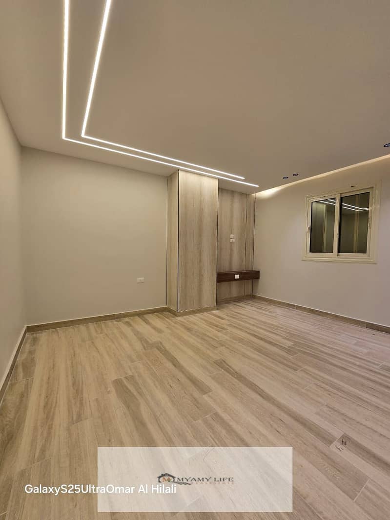 11 WhatsApp Image 2025-11-11 at 22.05. 20_29fc0279. jpg