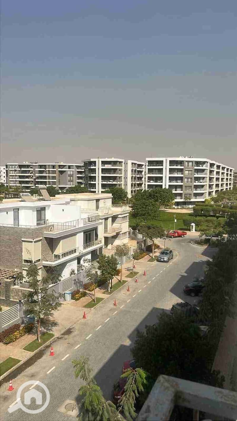 9 FB_IMG_1759964022077. jpg