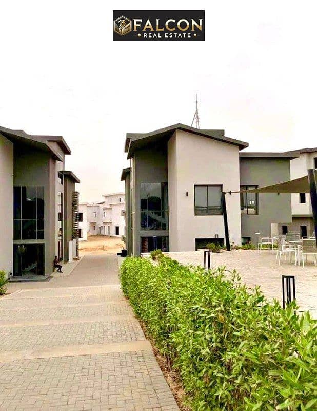 11 photo_5784873854957634477_x. jpg