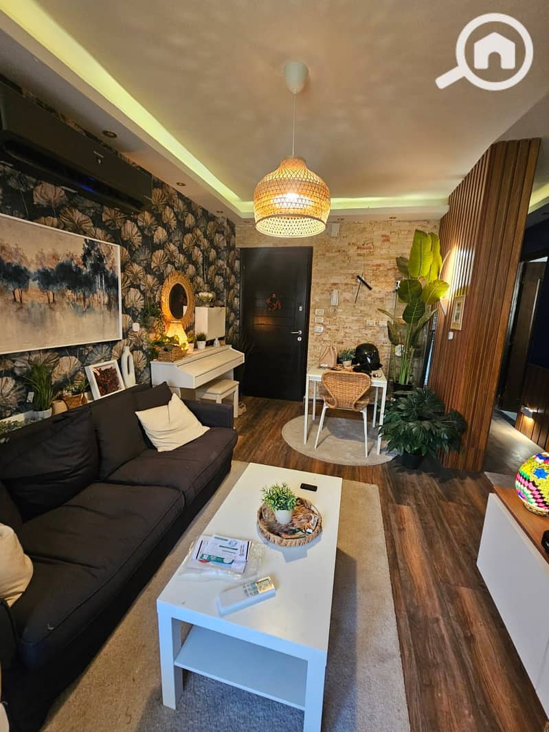 4 3770eb6d-4fed-405f-b1f7-881e9e636b05. jpg