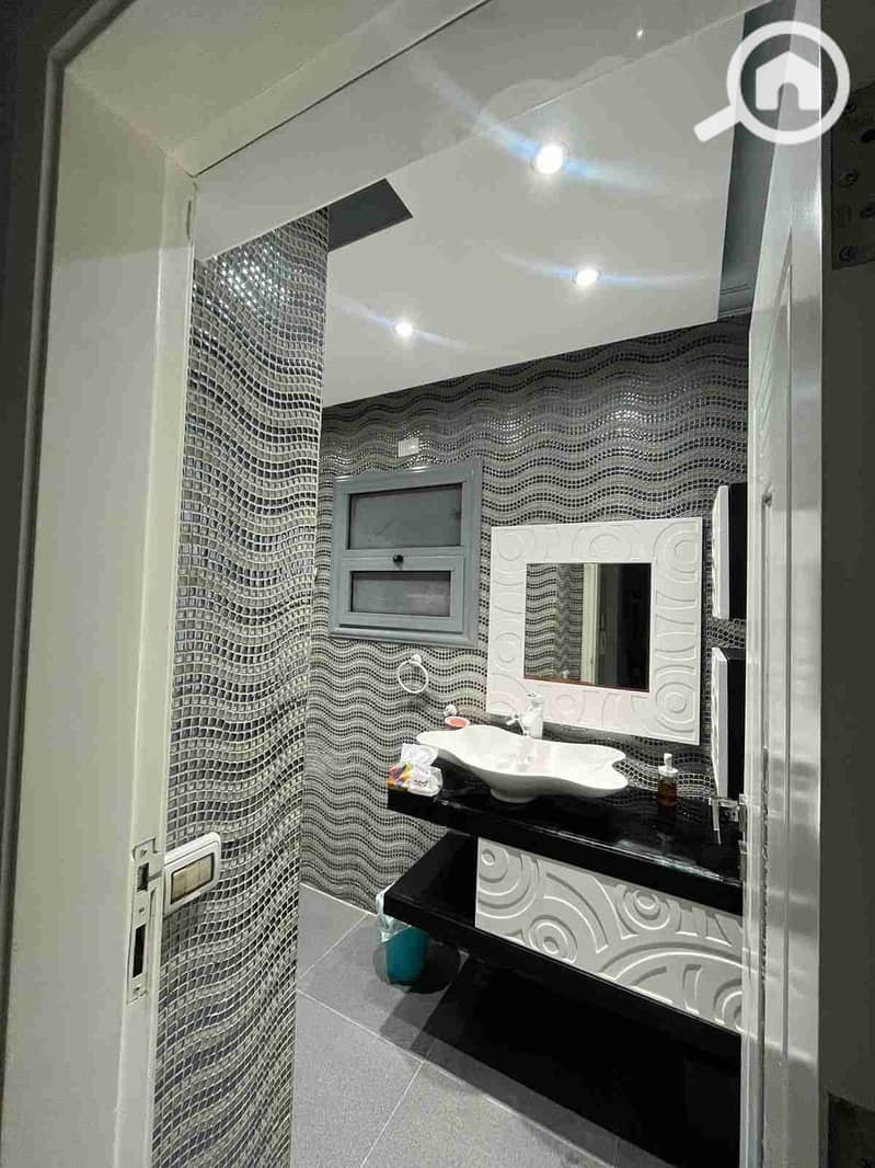 16 IMG-20251103-WA0172. jpg