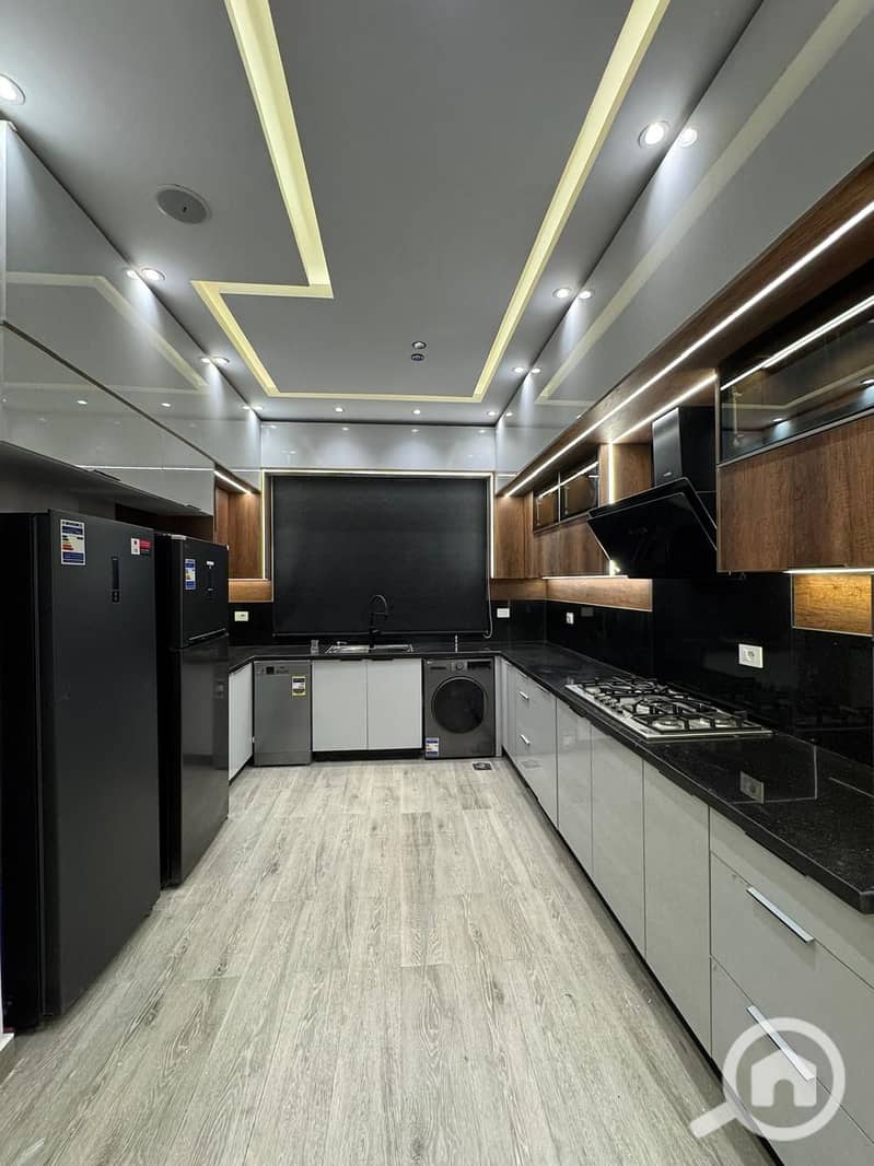 3 WhatsApp Image 2025-11-13 at 21.30. 15_35acb0fb. jpg