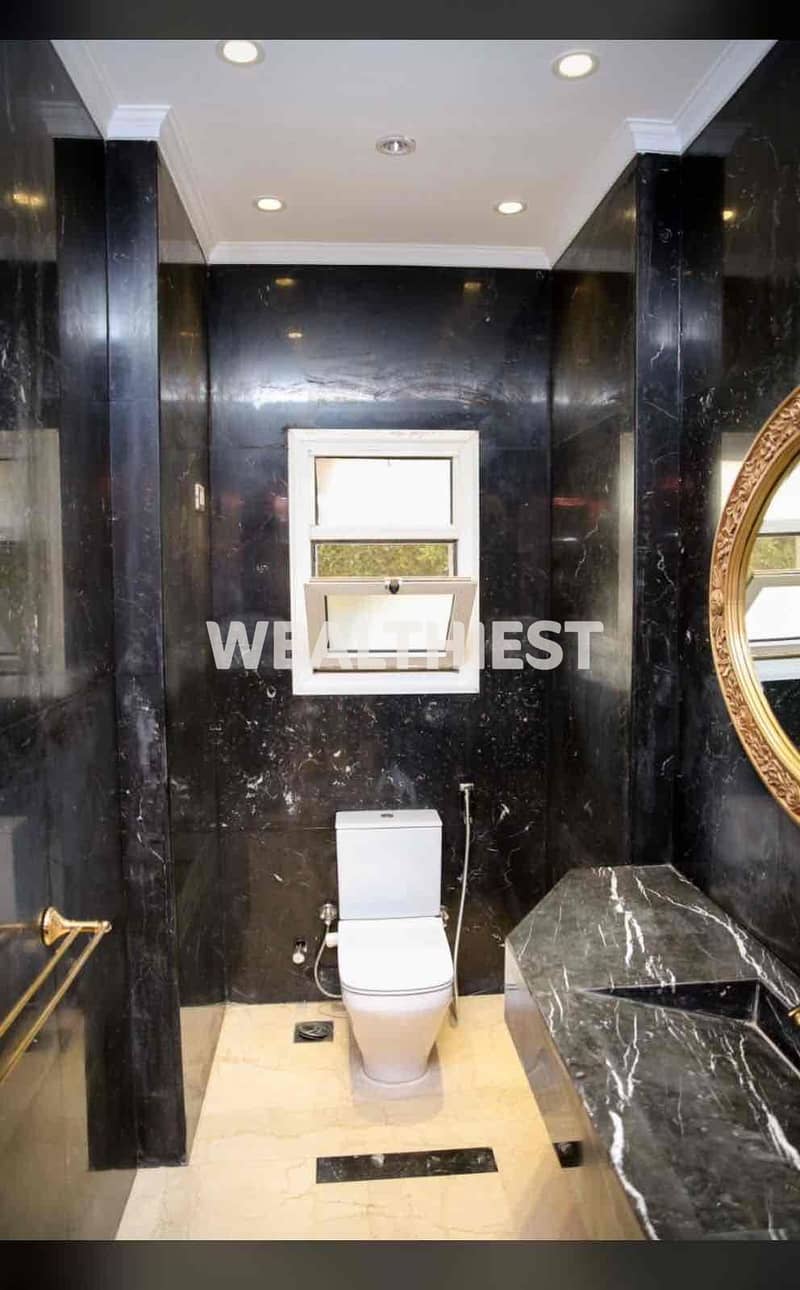 12 804cf0de-a0d0-40e7-8a7a-62a8eb808582. jpg