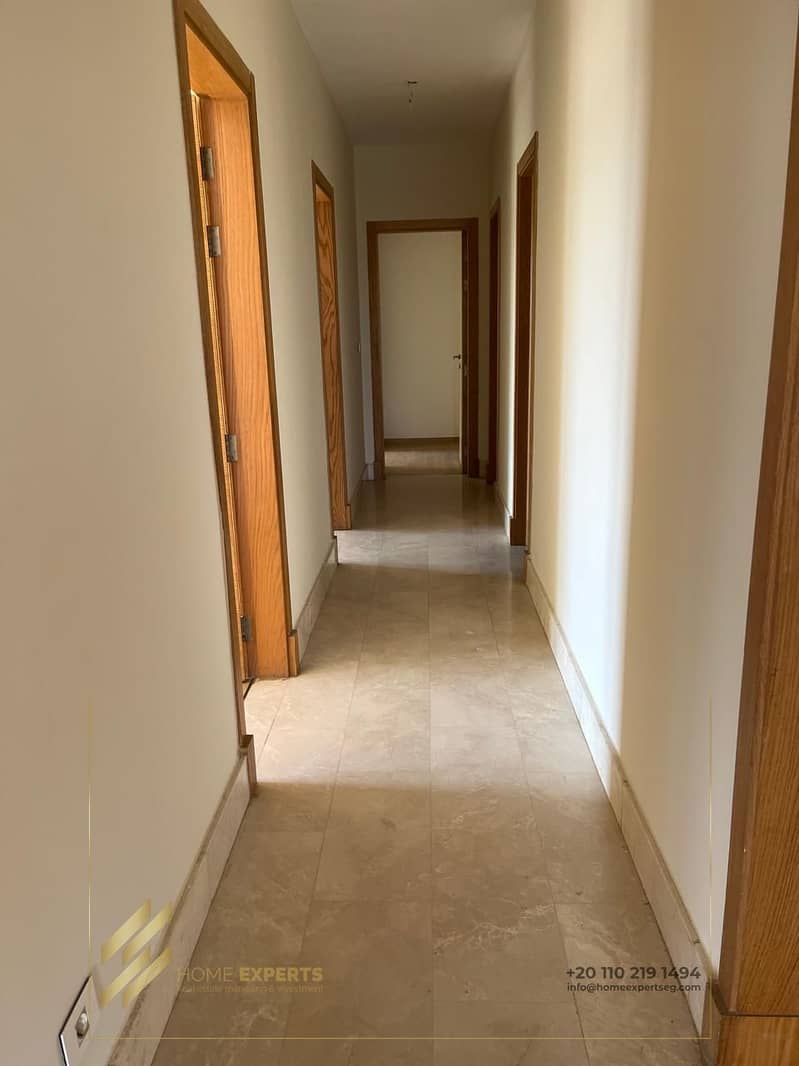 2 71069eb0-d154-43c3-9178-01e4613f97d2. jpg