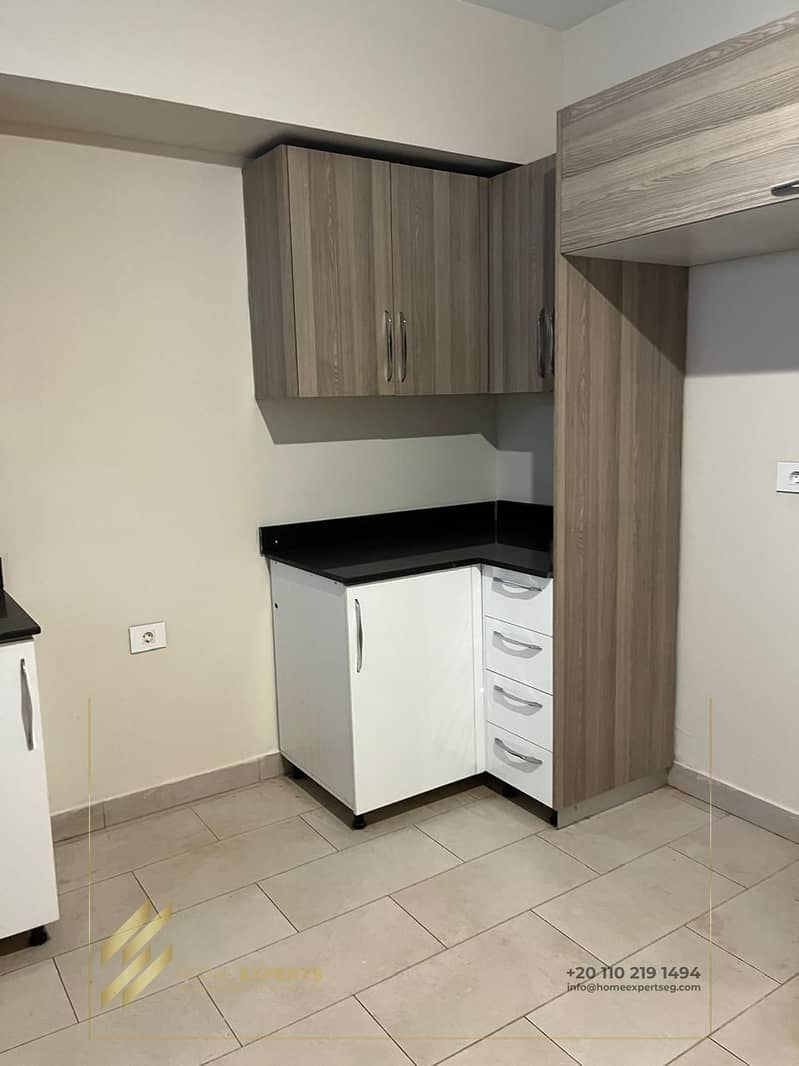 5 43f6e4d6-2fbb-45d9-8f3a-2c3881a0c54a. jpg