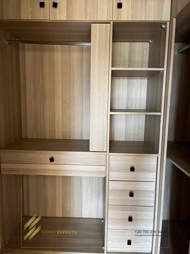 8 ca1a0baa-f4fa-420c-8f99-07a2be351862. jpg