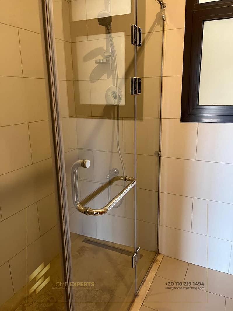 9 0c7edfc8-923c-44b2-8fed-3d6c95c36649. jpg