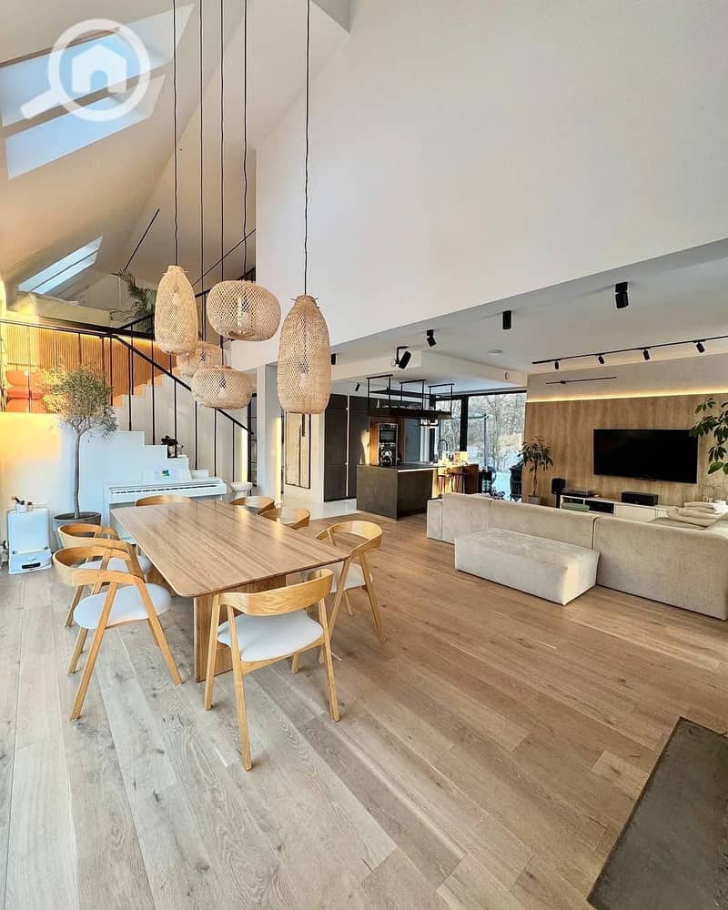 4 a882456f-dd45-4cb8-837e-46b10f781390. jpg