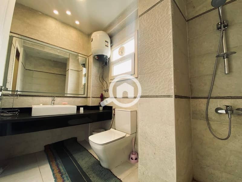 8 WhatsApp Image 2025-11-11 at 12.04. 03 PM. jpeg