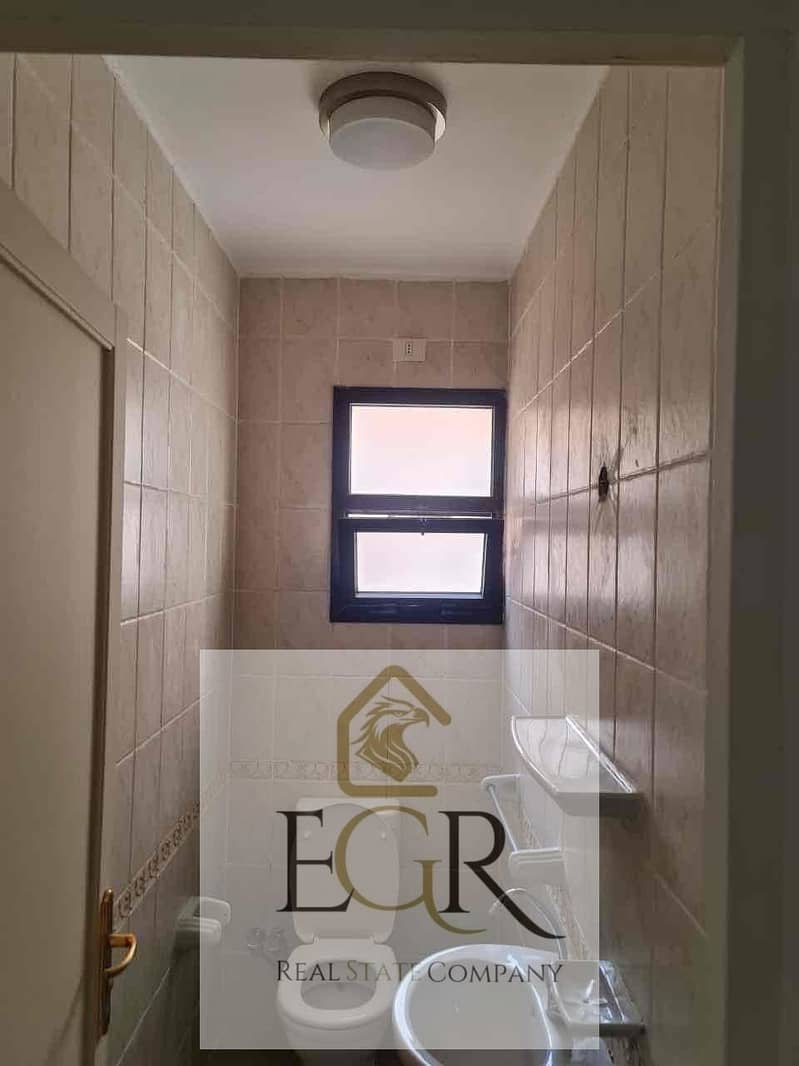 5 a90e5353-5a6c-44d1-9f08-267fb84c35f1. jpg