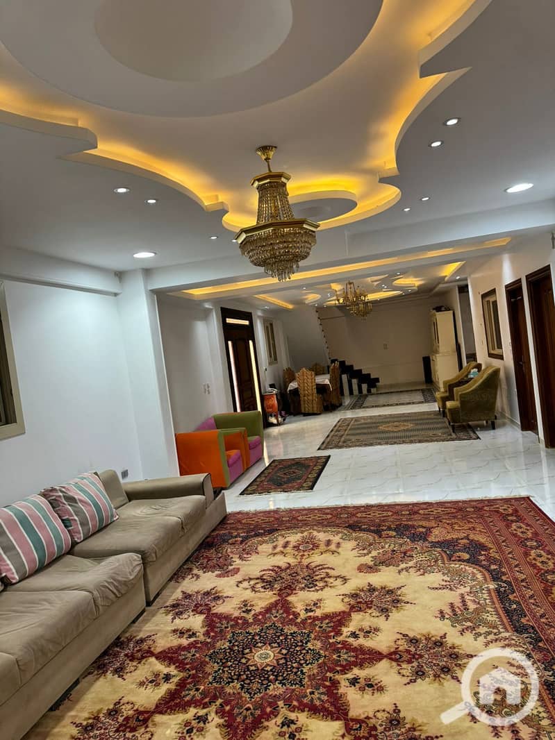 10 d93f5f56-6185-42b2-a1b2-b91778e34947. jpg