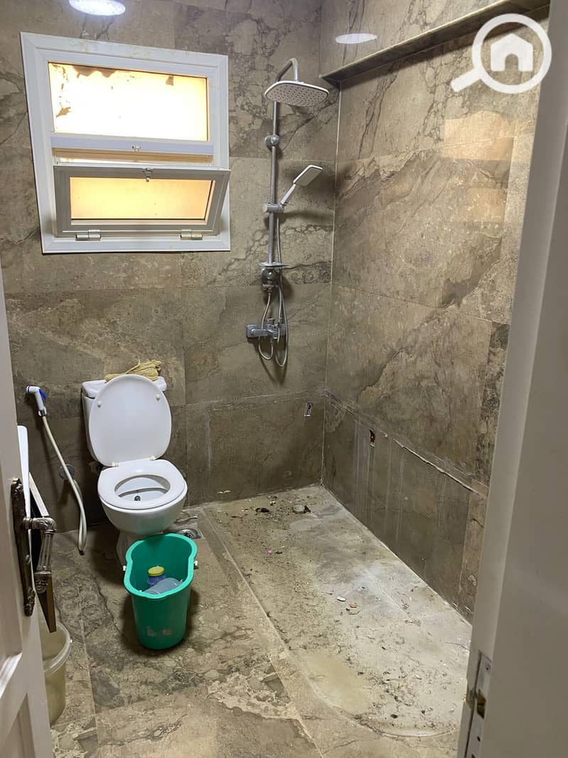 10 ddf7b462-90eb-49bc-8e3f-90acbda0dc1b. jpg