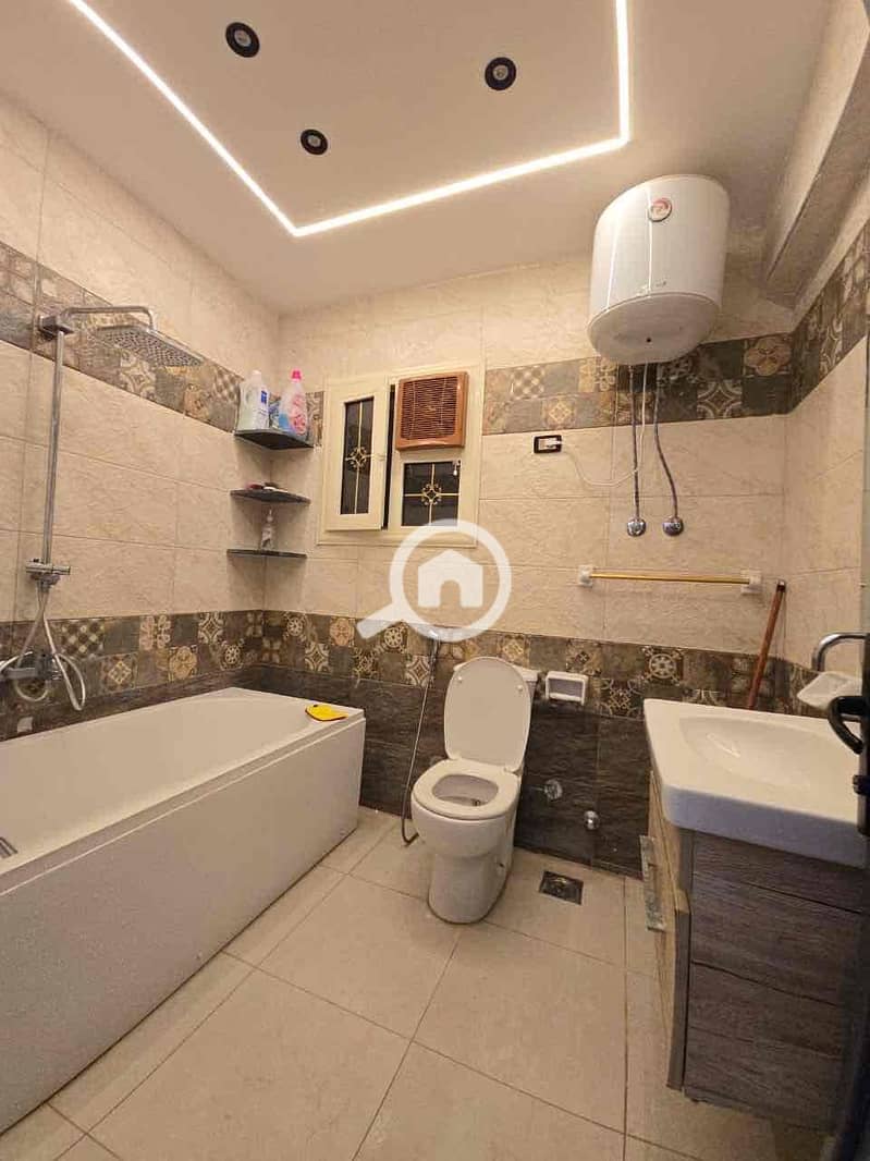 5 fb9c12b8-6a3f-441b-9d07-3c50c02a05e3. jpg