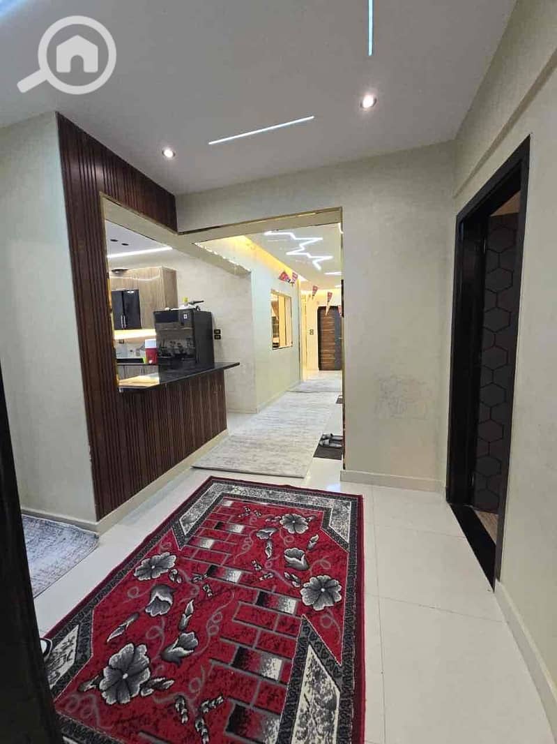 7 e740a30e-0850-48ca-a618-d3584021956d. jpg