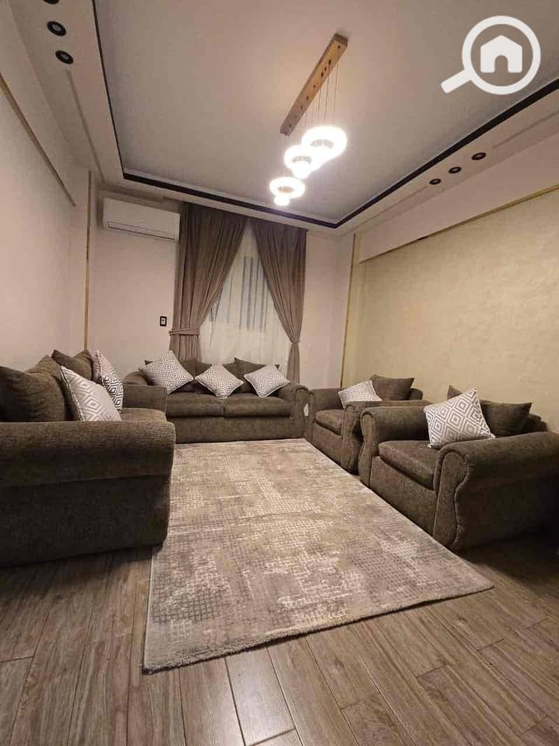 11 63124391-8239-4fc6-90b8-33c1a56a916b. jpg