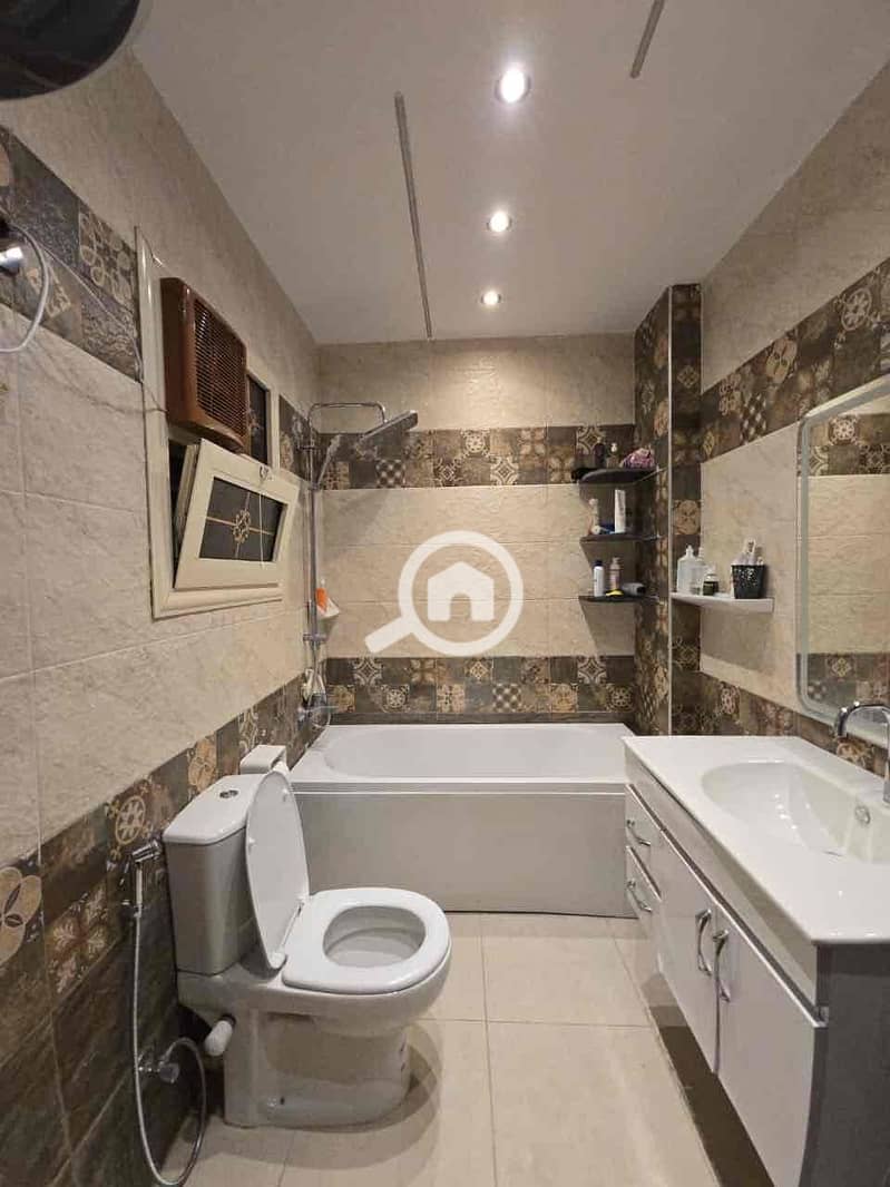 15 a8f64483-795e-4ca1-bf73-fb07b93efa37. jpg